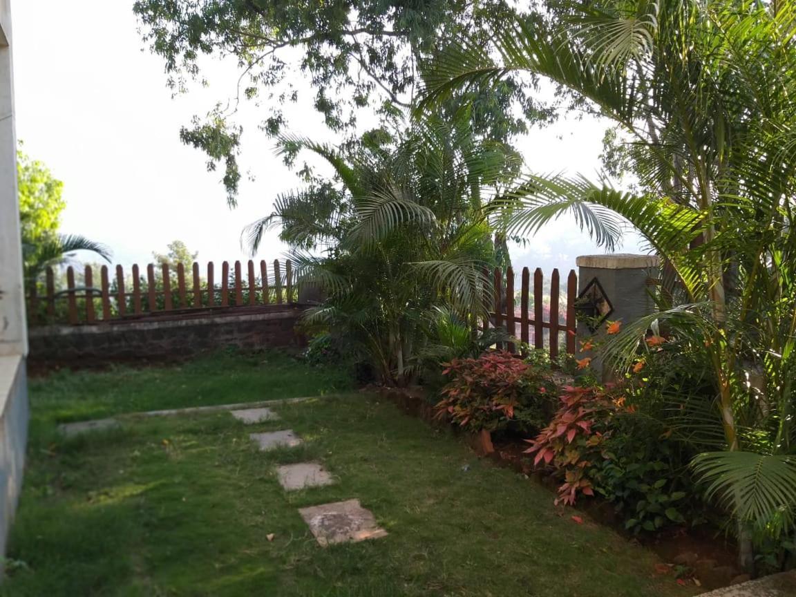 Vila Inaya Bungalow Panchgani Exteriér fotografie